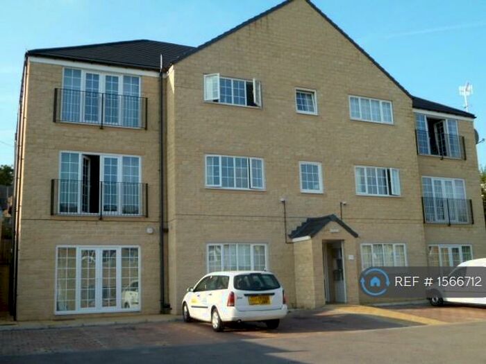 2 Bedroom Flat To Rent In Millhouses Street, Hoyland, Barnsley, S74