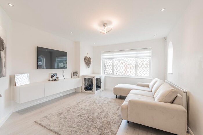 3 Bedroom Semi-Detached Bungalow For Sale In Vanessa Way, Bexley, Kent, DA5