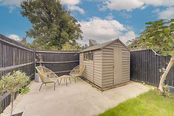 2 Bedroom End Of Terrace House For Sale In Levendale Road, Forest Hill, London, SE23