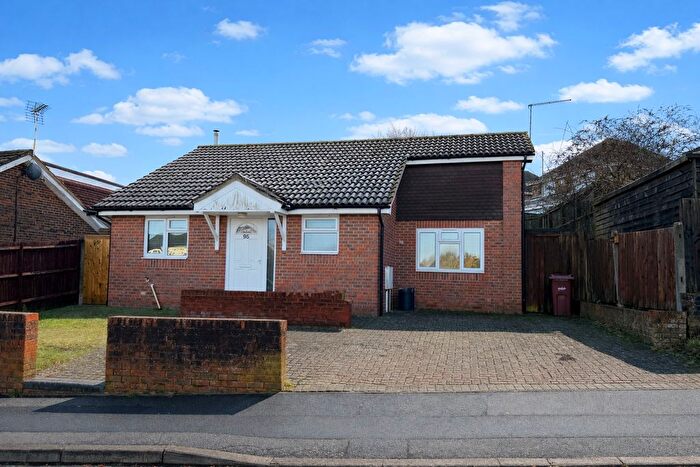 1 Bedroom Detached Bungalow For Sale In Silverspot Close, Rainham, ME8
