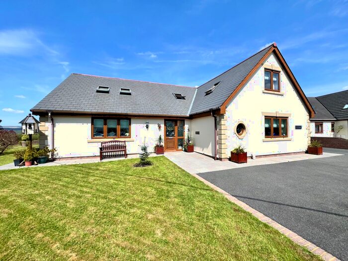 5 Bedroom Detached House For Sale In Lle Newydd, Pen-Y-Banc, Rhigos, Aberdare, CF44