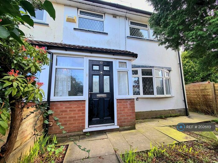 3 Bedroom Semi-Detached House To Rent In Langworthy Avenue, Little Hulton, Manchester, M38