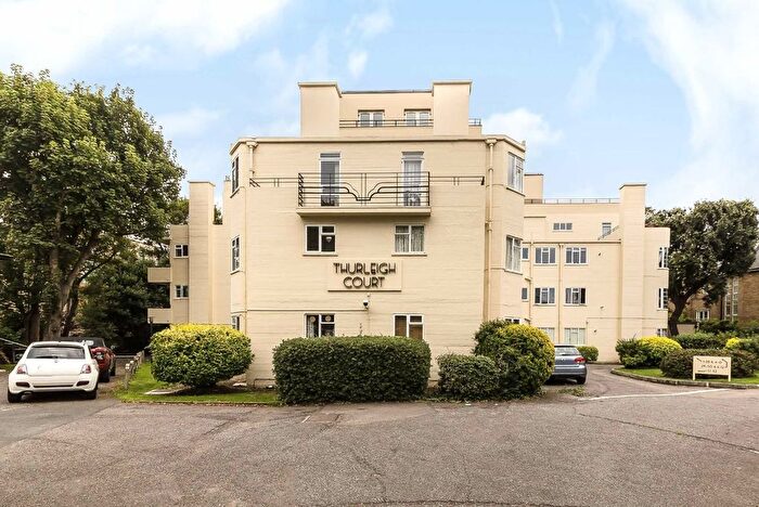 3 Bedroom Flat To Rent In Nightingale Lane, Clapham, SW12