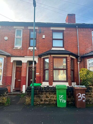 6 Bedroom Semi Detached House To Rent In Teversal Avenue, Nottingham, NG7