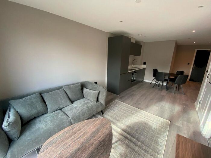 1 Bedroom Flat To Rent In Whitehall Road, Leeds, LS12