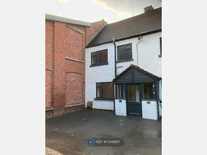 3 Bedroom Semi-Detached House To Rent In Teanford, Stoke-On-Trent, ST10