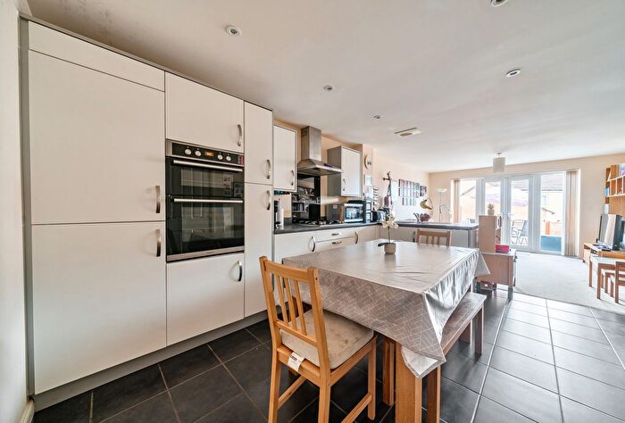 3 Bedroom Detached House For Sale In Wood Street, Patchway, Bristol, Gloucestershire, BS34