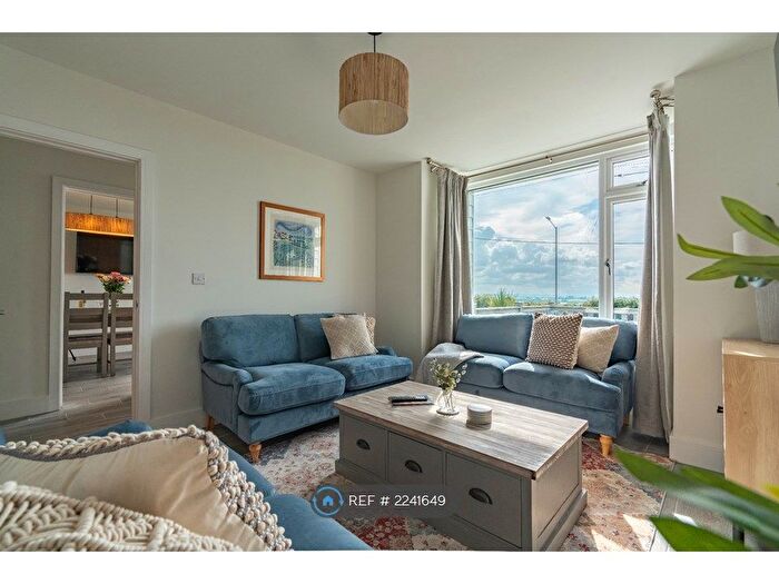 4 Bedroom Bungalow To Rent In Parka Road, St. Columb Road, St. Columb, TR9