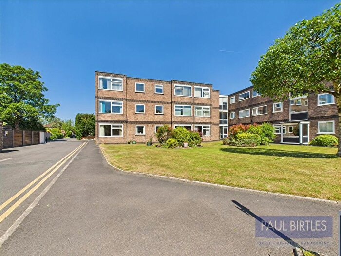 2 Bedroom Property For Sale In Albany Court, Urmston, Trafford, M41