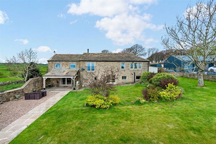 5 Bedroom Farmhouse To Rent In Park Head Lane, Cumberworth, Huddersfield, HD8