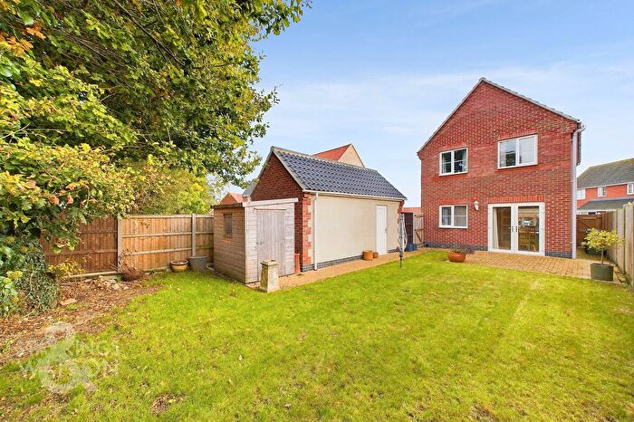 3 Bedroom Detached House For Sale In Cranes Meadow, Harleston, IP20