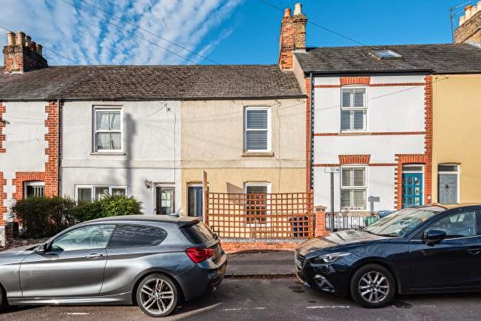 2 Bedroom Terraced House To Rent In New High Street, Headington, Oxford, OX3