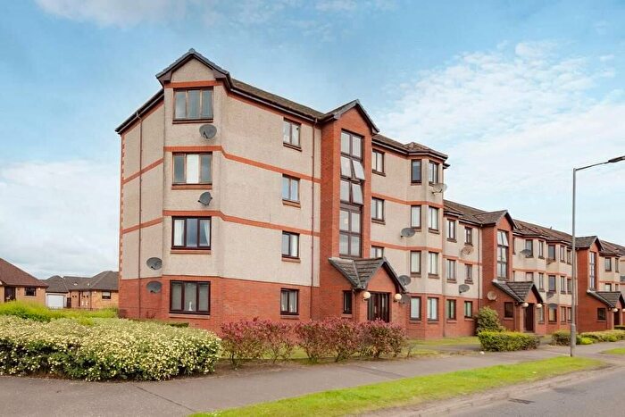 2 Bedroom Flat To Rent In Dundee Court, Falkirk, FK2