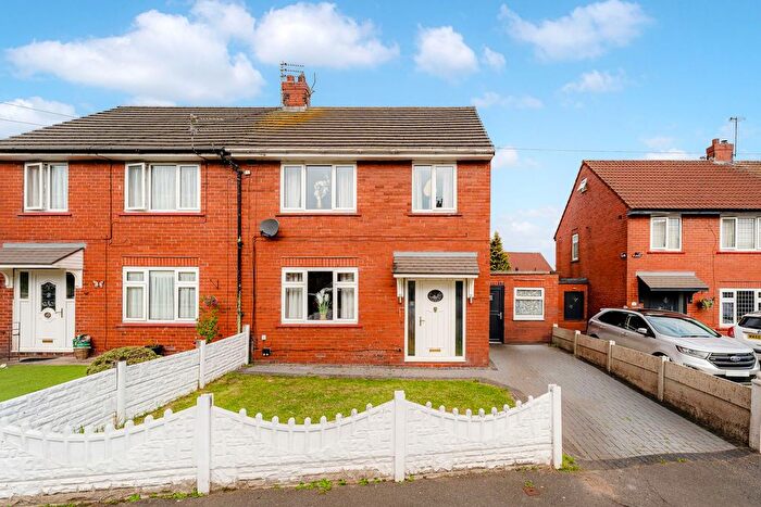 3 Bedroom Semi-Detached House For Sale In Avon Road, Ashton-In-Makerfield, WN4