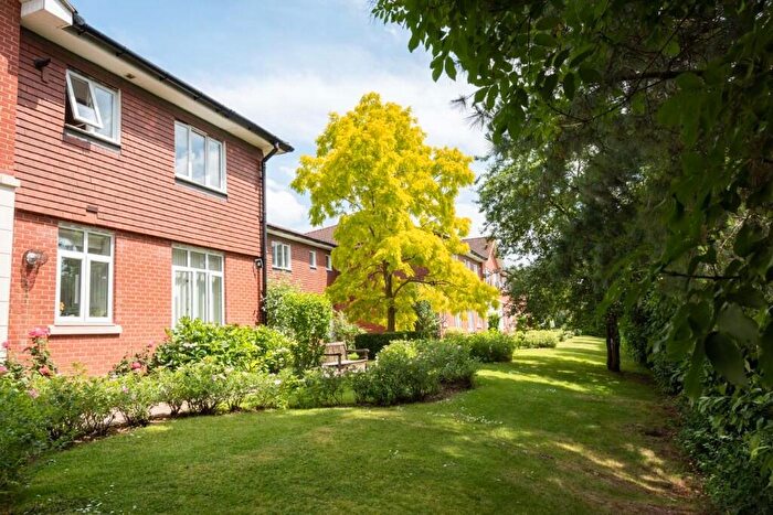 1 Bedroom Flat For Sale In Farthing Court, Langstone Way, Mill Hill, London, NW7