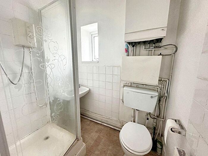1 Bedroom Flat To Rent In Cardiff Road, Newport, NP20
