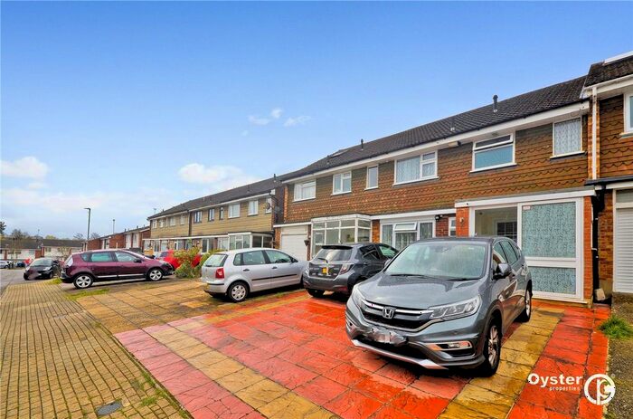 3 Bedroom Terraced House To Rent In Brunswick Park Gardens, London, N11