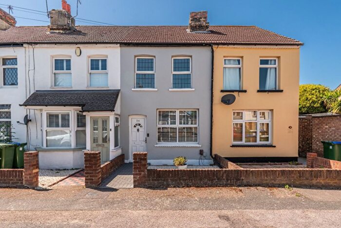2 Bedroom Terraced House For Sale In Harcourt Road, Bexleyheath, DA6