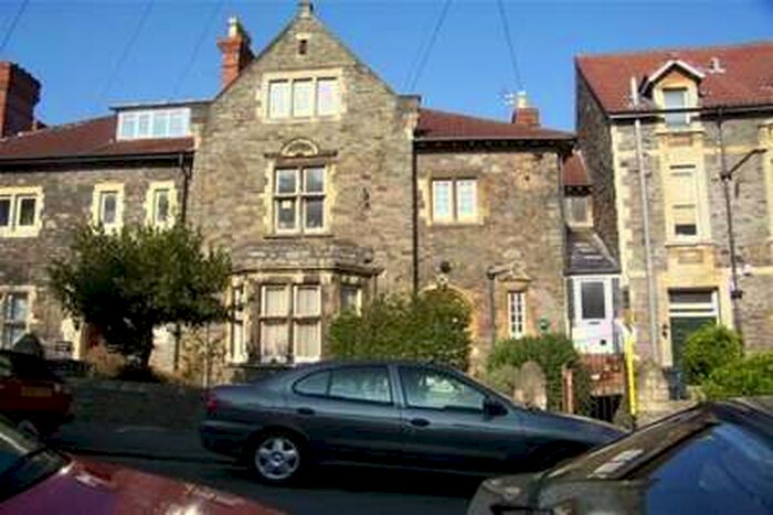 1 Bedroom Flat To Rent In Trelawney Road, Cotham, Bristol, BS6