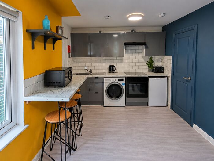 4 Bedroom Flat To Rent In Victoria Street, Leeds, LS3