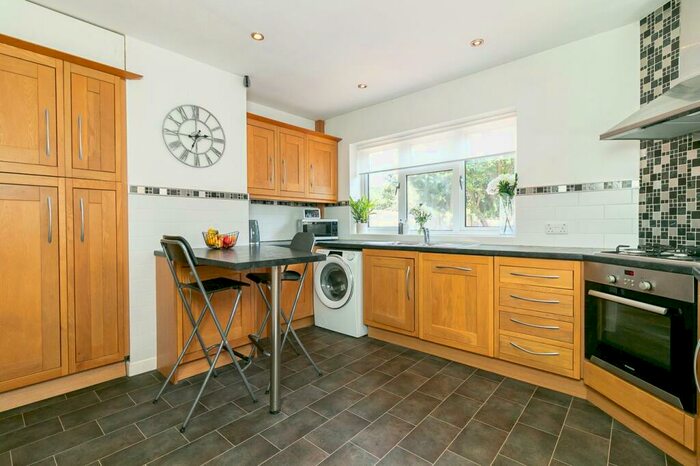 3 Bedroom Semi-Detached House For Sale In Waysbrook, Letchworth Garden City, SG6