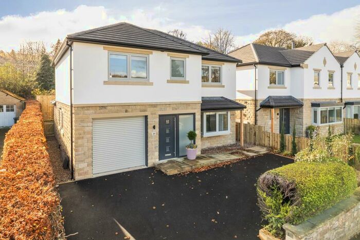 4 Bedroom Detached House To Rent In Skipton Road, Ilkley, West Yorkshire, LS29
