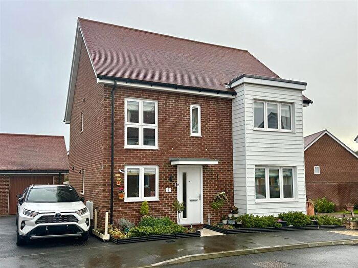 4 Bedroom Detached House For Sale In Daffodil Way, Bexhill-On-Sea, TN40