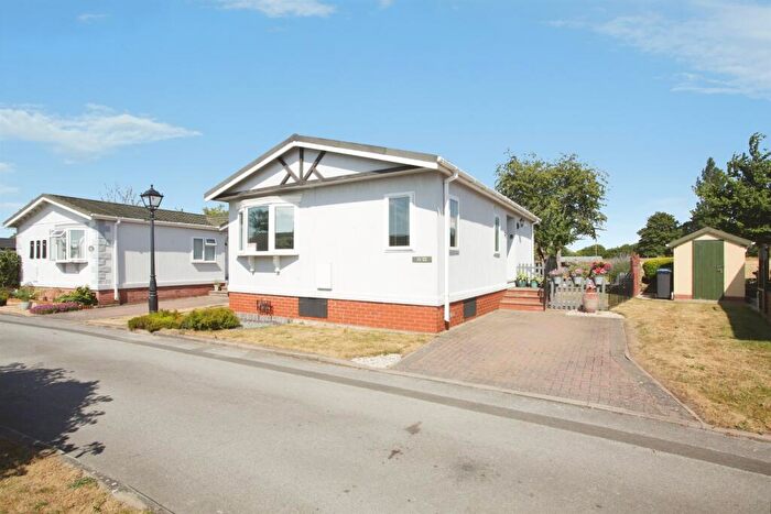 2 Bedroom Park Home For Sale In Hill Top Park, Princethorpe, Rugby, CV23