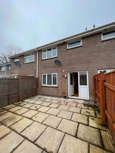 3 Bedroom Property To Rent In Hunters Close, Ivybridge, PL21