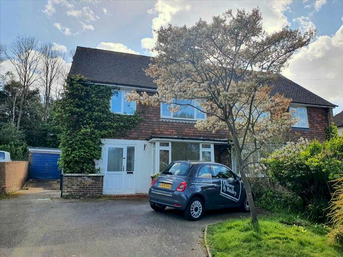 3 Bedroom Semi-Detached House To Rent In Barrack Road, Bexhill-On-Sea, TN40