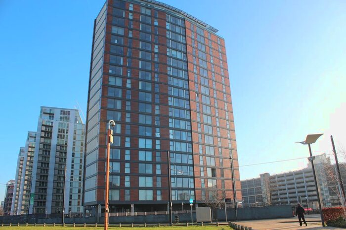 1 Bedroom Flat To Rent In The Quays, Salford, M50