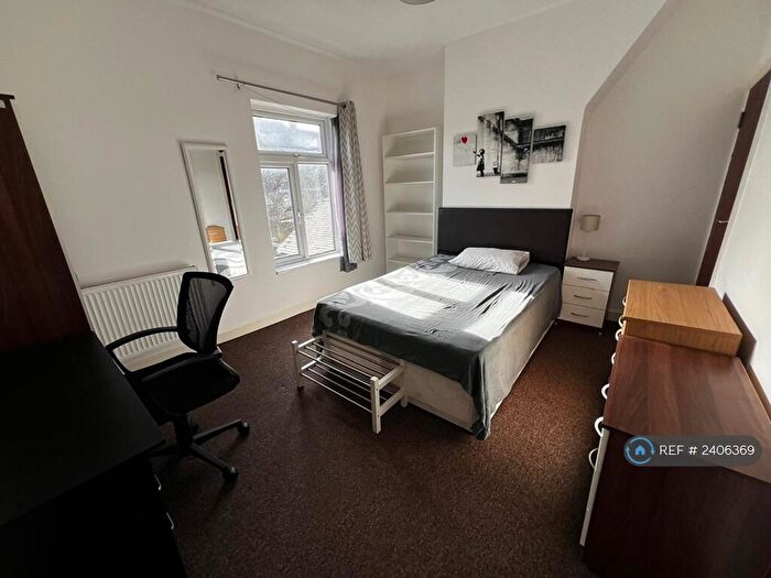 3 Bedroom Terraced House To Rent In Rose Street, Stoke-On-Trent, ST1