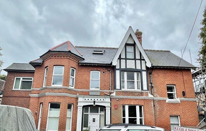 1 Bedroom Flat To Rent In Lansdowne Road, BH1