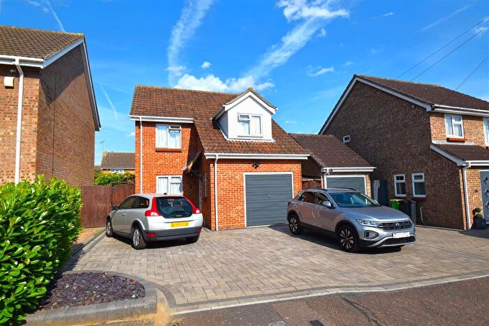 4 Bedroom Detached House For Sale In Derbydale, Ashingdon, Rochfrod, SS4