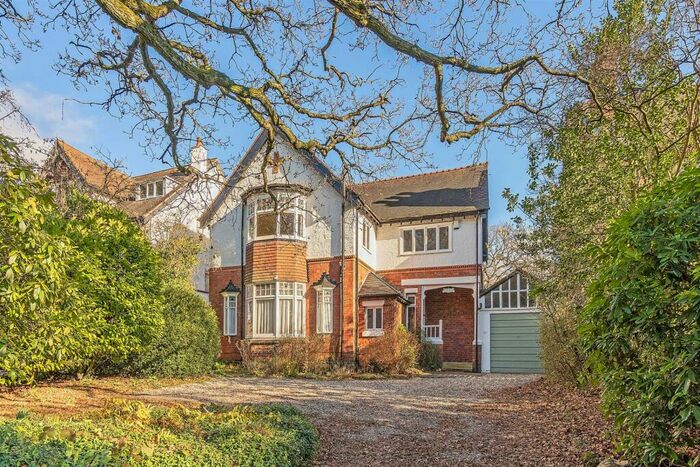 4 Bedroom Detached House To Rent In Kineton Green Road, Solihull, B92