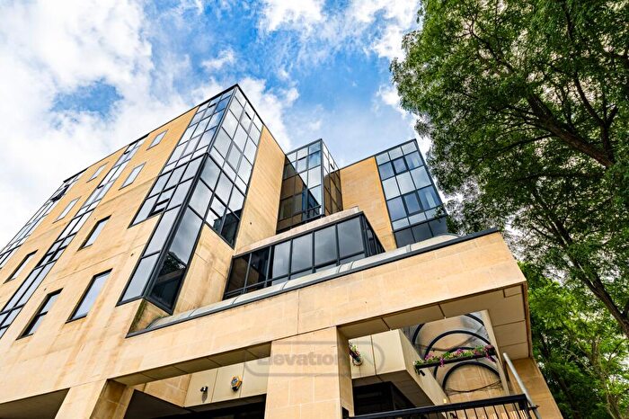 2 Bedroom Flat For Sale In Midsummer Boulevard, Tempus House, MK9
