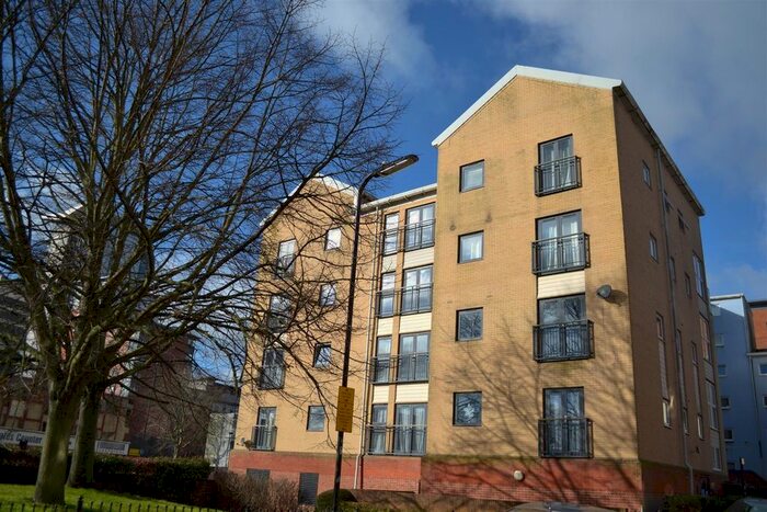 2 Bedroom Flat To Rent In White Star Place, Southampton, SO14