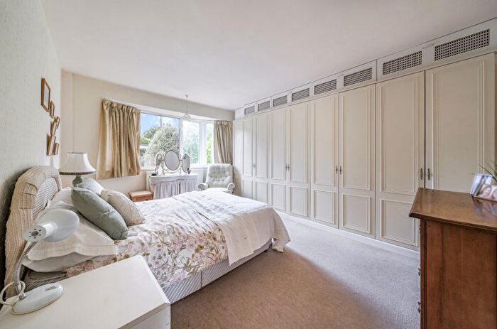 3 Bedroom Detached Bungalow For Sale In Downs Court Road, Purley, CR8