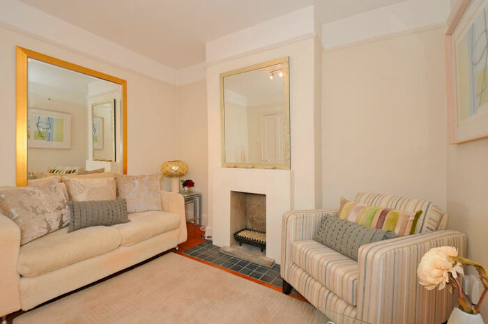 2 Bedroom Terraced House To Rent In Observatory Street, Oxford, OX2