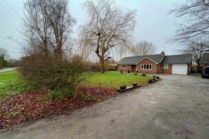 3 Bedroom Bungalow To Rent In Hay End Lane, Lichfield WS13