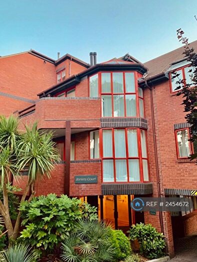 3 Bedroom Flat To Rent In The Esplanade, Canford Cliffs, BH13