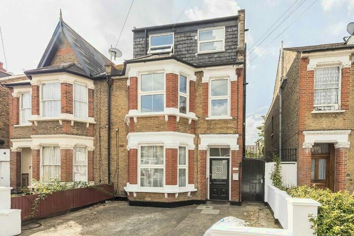 2 Bedroom Flat To Rent In Davenport Road, London, SE6