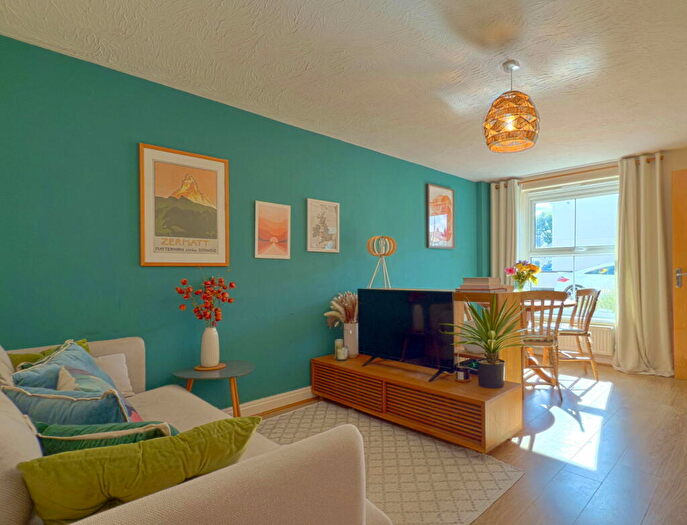 3 Bedroom Town House For Sale In Alstone Mews, Cheltenham, GL51