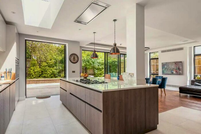 4 Bedroom House To Rent In Grange Road, Highgate, London, N6