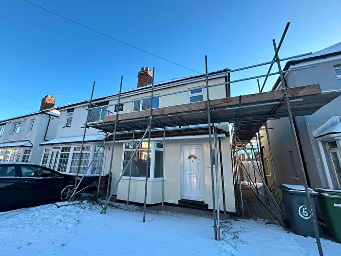 3 Bedroom Semi Detached House To Rent In Olive Avenue, Wolverhampton, WV4