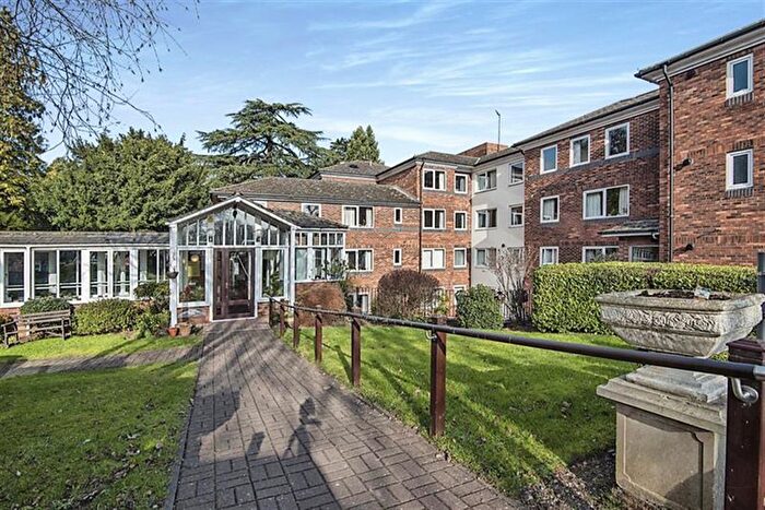 1 Bedroom Flat To Rent In Morgan Court, Malvern Link, WR14