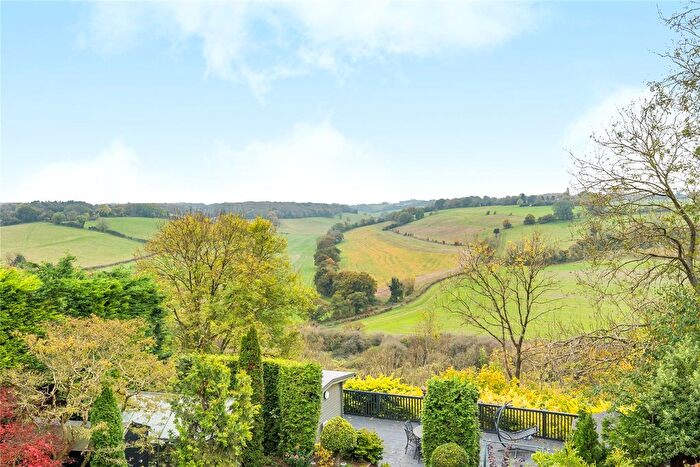 3 Bedroom Bungalow For Sale In Saltbox Hill, Biggin Hill, Westerham, TN16