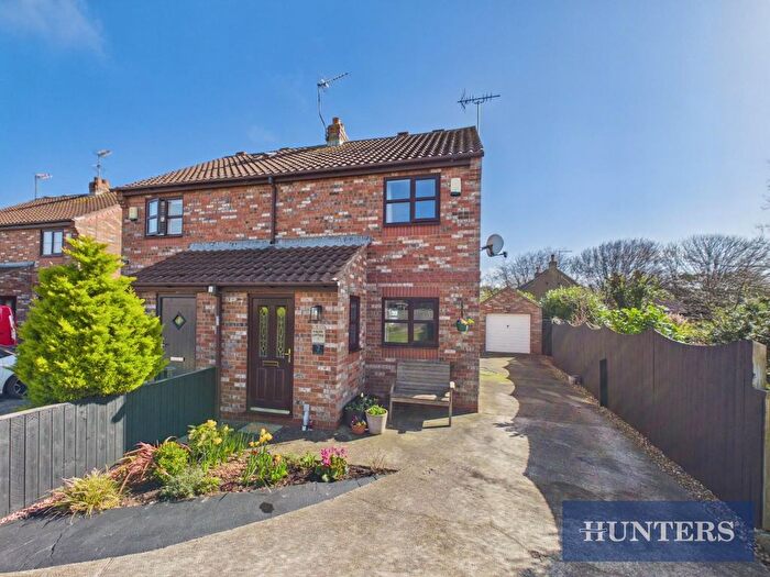 2 Bedroom Semi-Detached House For Sale In Flaen Close, Flamborough, Bridlington, YO15