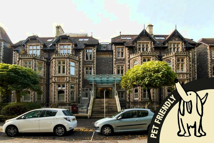 2 Bedroom Apartment To Rent In Royal Parade, Clifton, Bristol, BS8