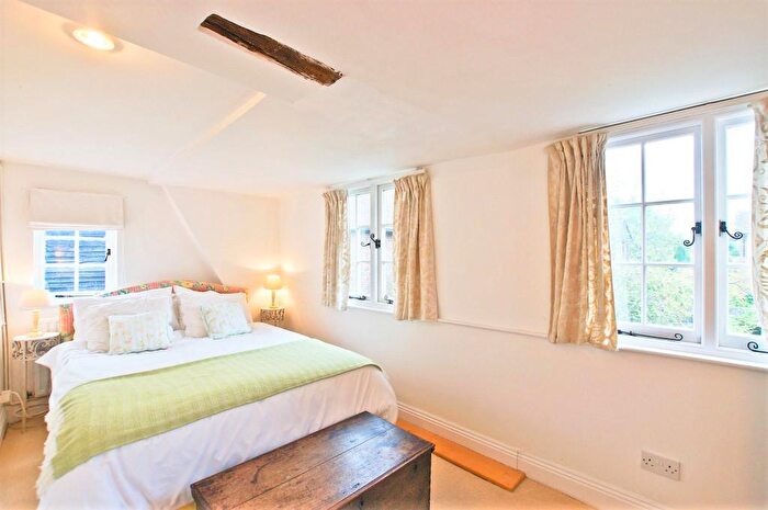 2 Bedroom Cottage To Rent In Walton Lane, Bosham, PO18